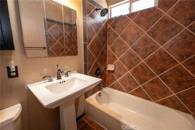 1823 N Rowan, Los Angeles, CA 90032