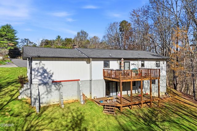 728 Schneider Lane, Sevierville, TN 37862