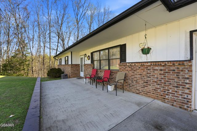 728 Schneider Lane, Sevierville, TN 37862