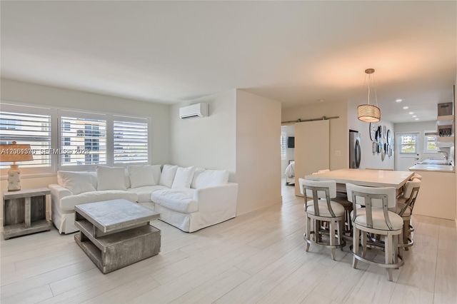 1504 S Surf Road 65, Hollywood, FL 33019
