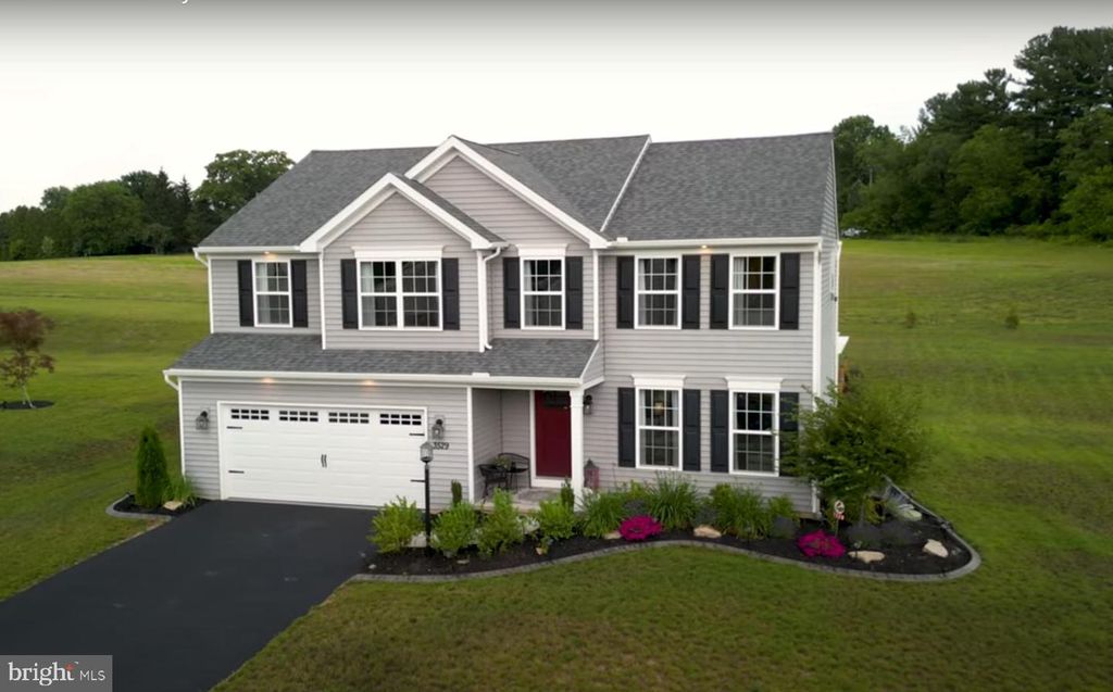 3529 FOX POINTE LN, York, PA 17404