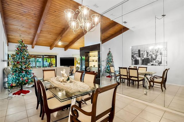 2669 S Parkview Dr, Hallandale Beach, FL 33009