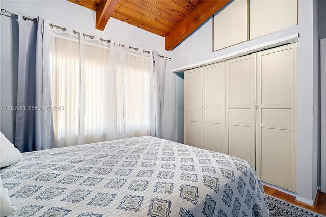 2669 S Parkview Dr, Hallandale Beach, FL 33009