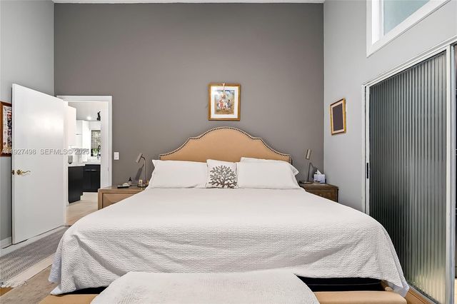 2669 S Parkview Dr, Hallandale Beach, FL 33009