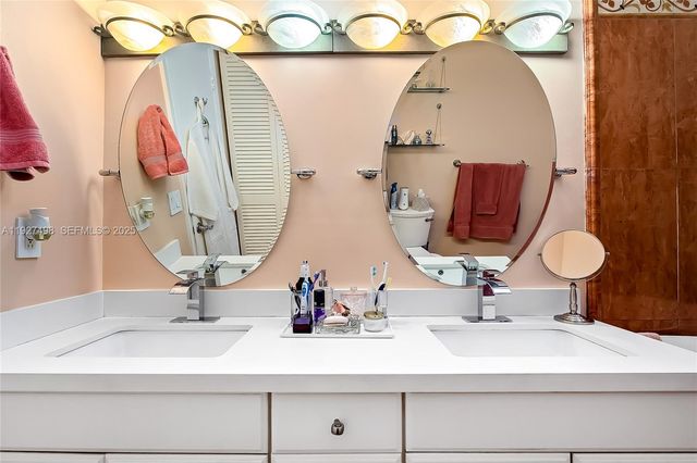 2669 S Parkview Dr, Hallandale Beach, FL 33009