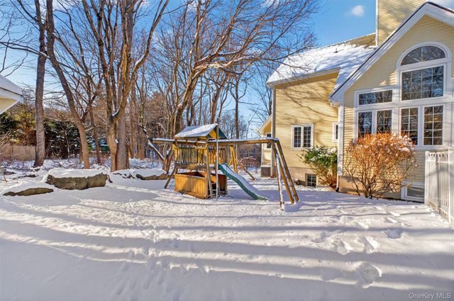 141 Sidney Court, Yorktown Heights, NY 10598