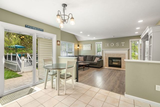 10 Gannett Way, Hopedale, MA 01747
