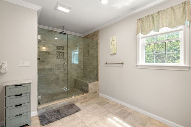 10 Gannett Way, Hopedale, MA 01747