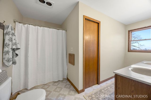 909 Preserve Road, Shabbona, IL 60550