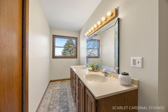 909 Preserve Road, Shabbona, IL 60550