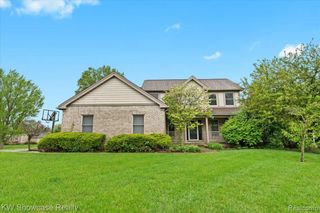 4870 Lytham Lane, Ann Arbor, MI 48103