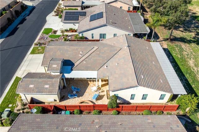 570 Olazabal Dr, Hemet, CA 92545