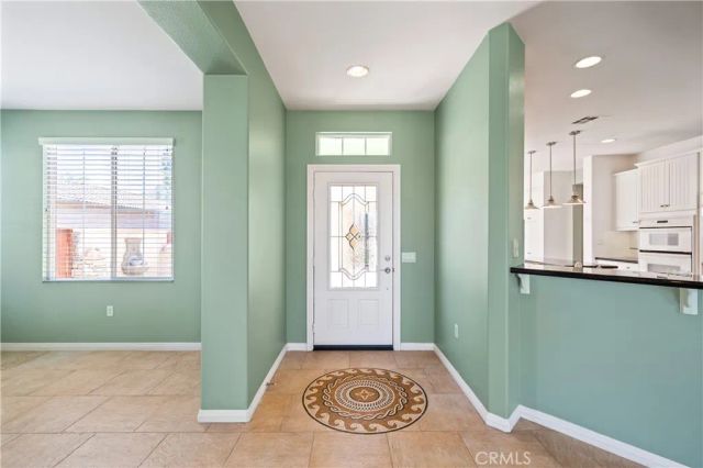 570 Olazabal Dr, Hemet, CA 92545