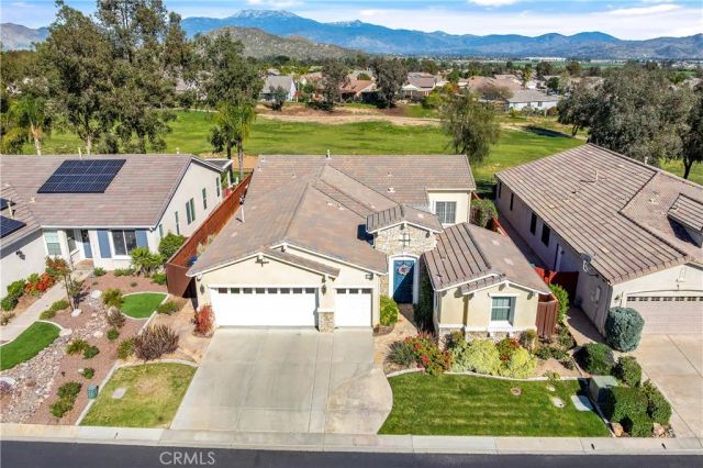 570 Olazabal Dr, Hemet, CA 92545
