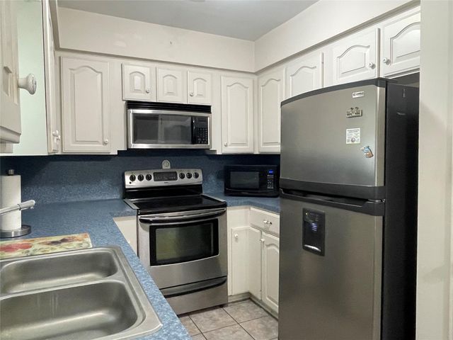 1733 Brumbelow Street, Rosenberg, TX 77471