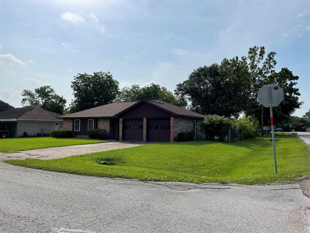 1733 Brumbelow Street, Rosenberg, TX 77471