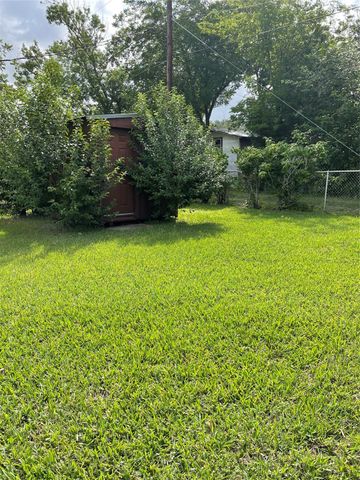 1733 Brumbelow Street, Rosenberg, TX 77471