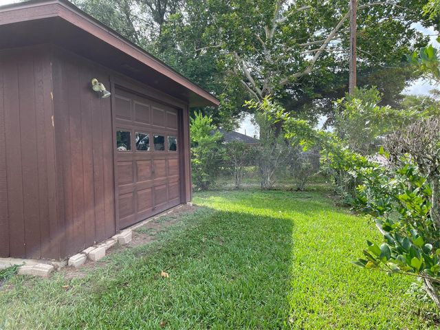 1733 Brumbelow Street, Rosenberg, TX 77471