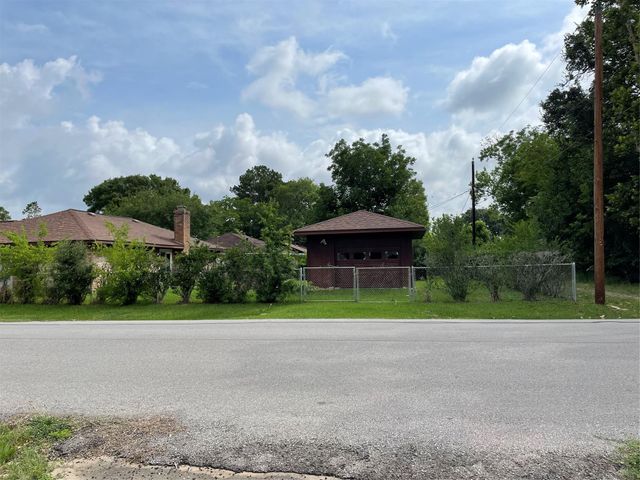 1733 Brumbelow Street, Rosenberg, TX 77471