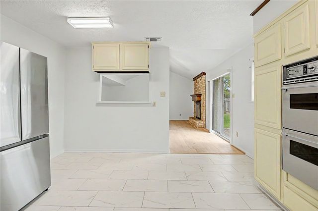 1612 Treehouse Trail, College Station, TX 77845