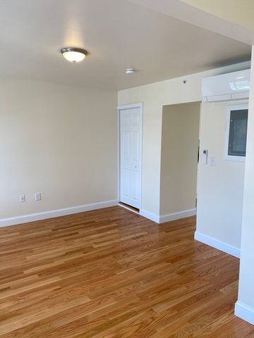 83 Bolton St 2, Boston, MA 02127