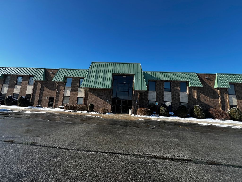 7350 W COLLEGE Drive 205, Palos Heights, IL 60463