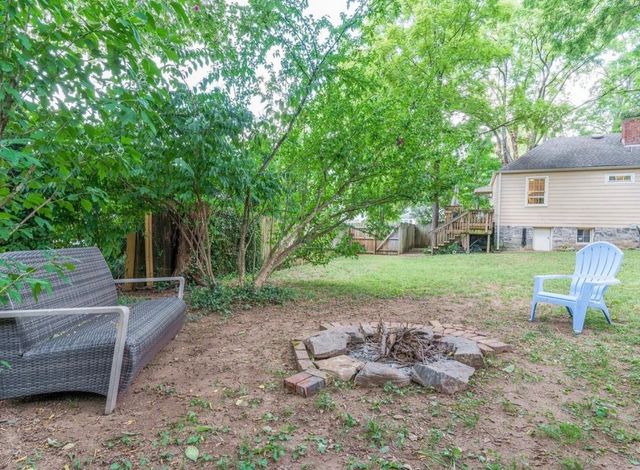 2725 Sharondale Ct, Nashville, TN 37215