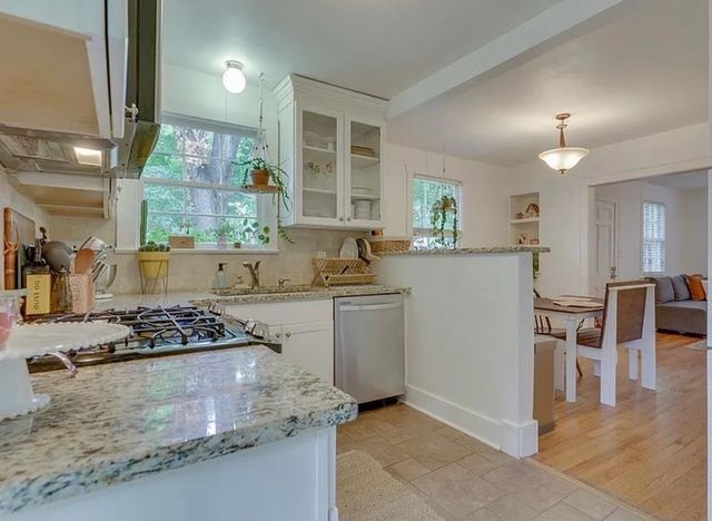 2725 Sharondale Ct, Nashville, TN 37215