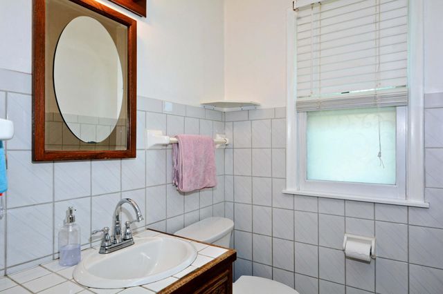 2083 Orange Avenue E, Saint Paul, MN 55119