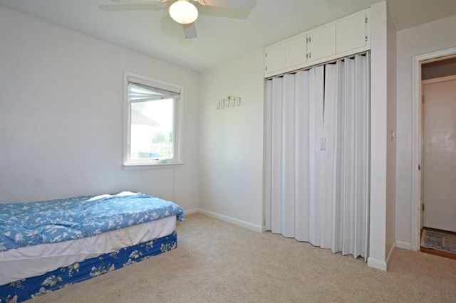 2083 Orange Avenue E, Saint Paul, MN 55119