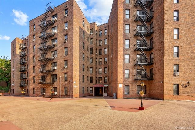 83-77 Woodhaven Boulevard 3F, Woodhaven, NY 11421
