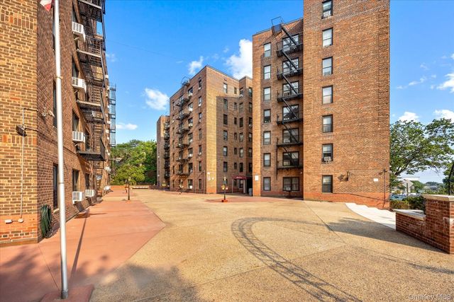 83-77 Woodhaven Boulevard 3F, Woodhaven, NY 11421