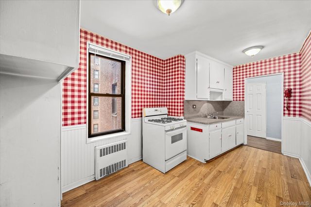 83-77 Woodhaven Boulevard 3F, Woodhaven, NY 11421