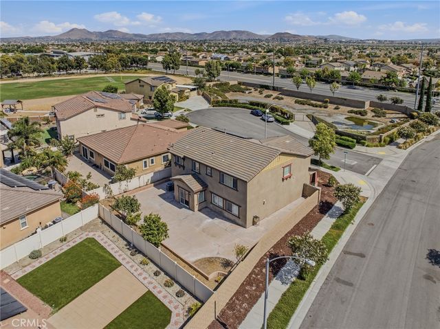 13998 Agate Court, Eastvale, CA 92880