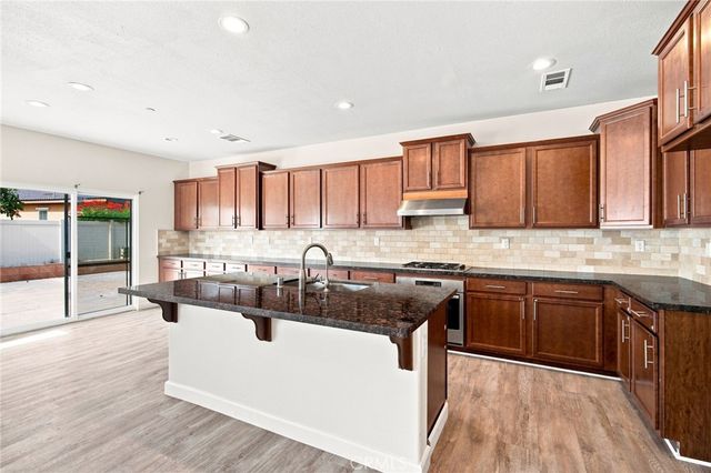 13998 Agate Court, Eastvale, CA 92880
