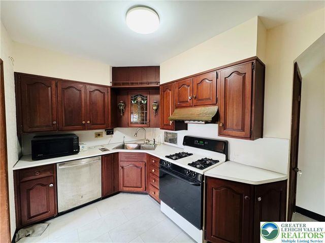 2619 Broad Street, Palmer Twp, PA 18045