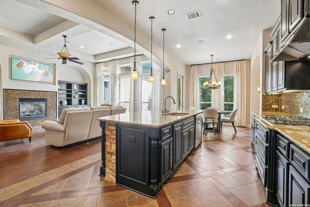 22715 Colibries, San Antonio, TX 78261