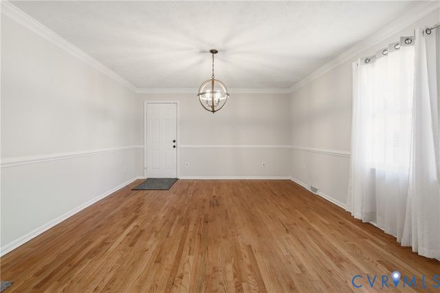 107 Oxford Rd, Hopewell, VA 23860