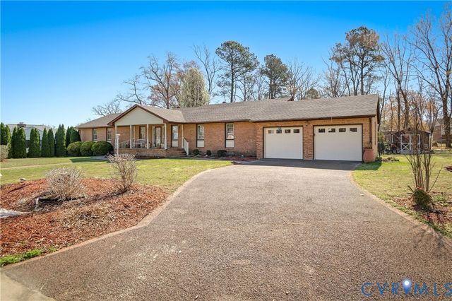 107 Oxford Rd, Hopewell, VA 23860