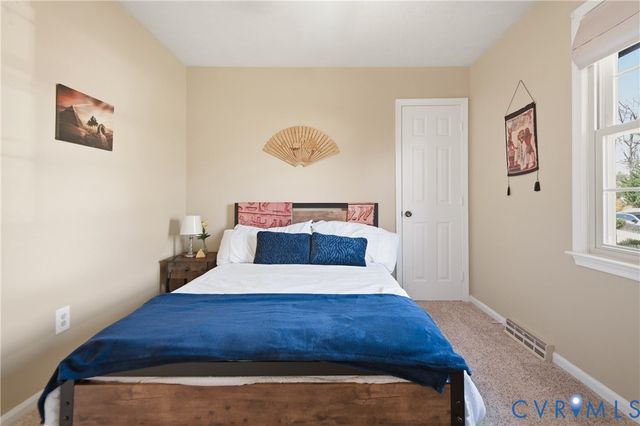 107 Oxford Rd, Hopewell, VA 23860