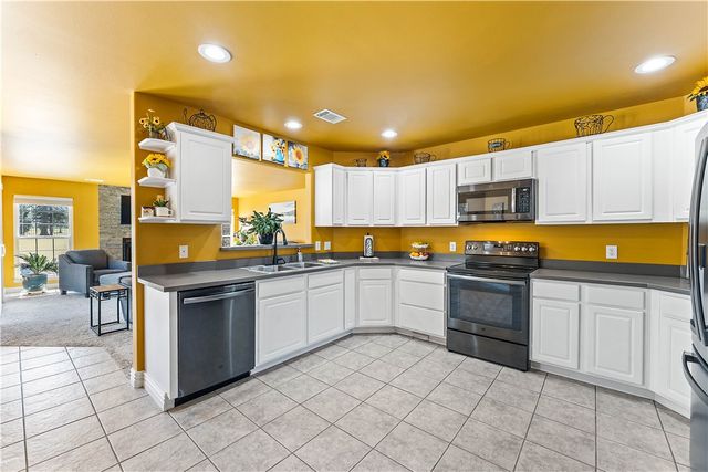 2406 Marylane Drive, Rogers, AR 72756