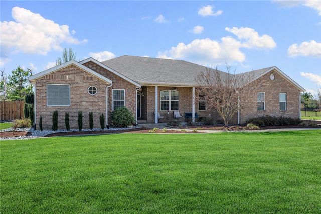 2406 Marylane Drive, Rogers, AR 72756