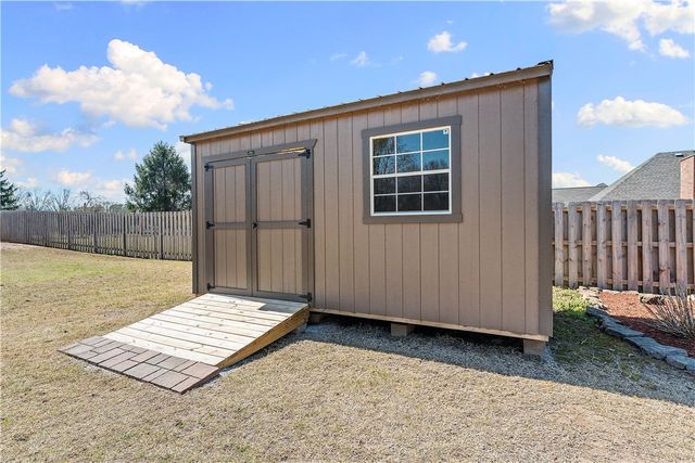 2406 Marylane Drive, Rogers, AR 72756