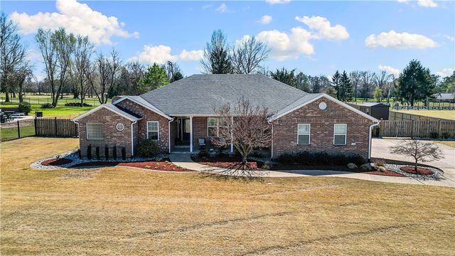 2406 Marylane Drive, Rogers, AR 72756