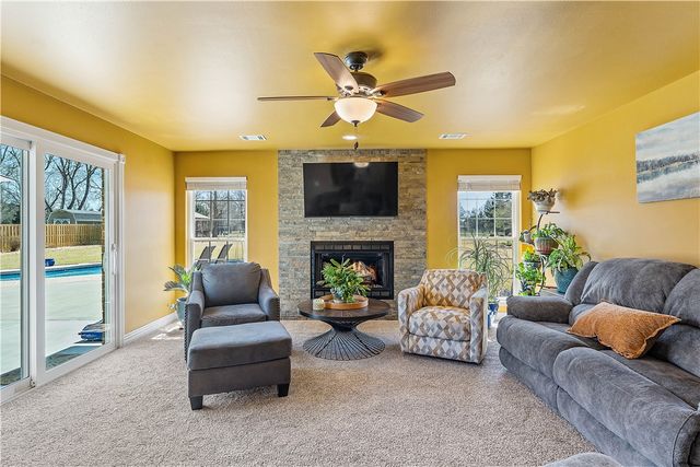 2406 Marylane Drive, Rogers, AR 72756