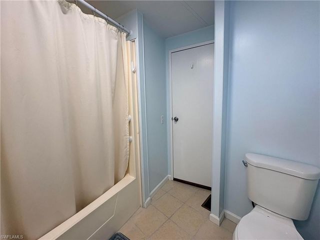 2785 Wedgewood DR, North Fort Myers, FL 33917