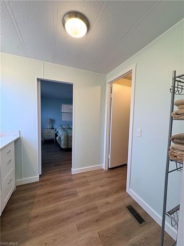 2785 Wedgewood DR, North Fort Myers, FL 33917