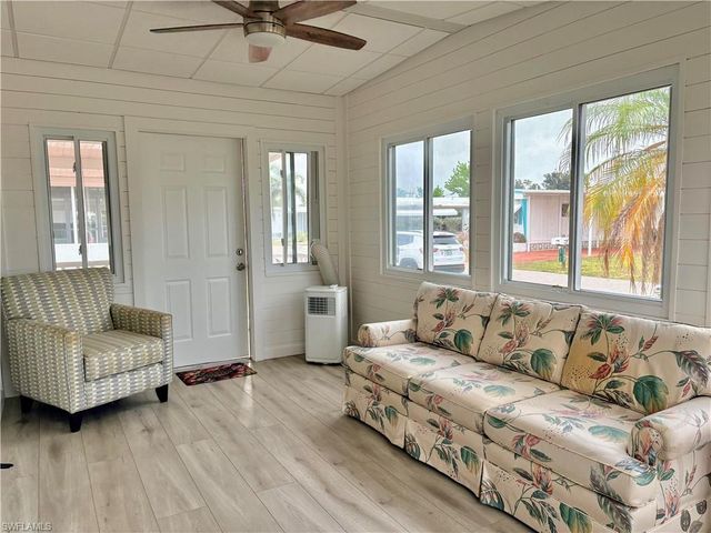 2785 Wedgewood DR, North Fort Myers, FL 33917