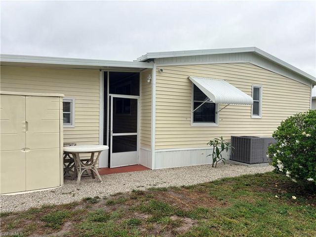 2785 Wedgewood DR, North Fort Myers, FL 33917