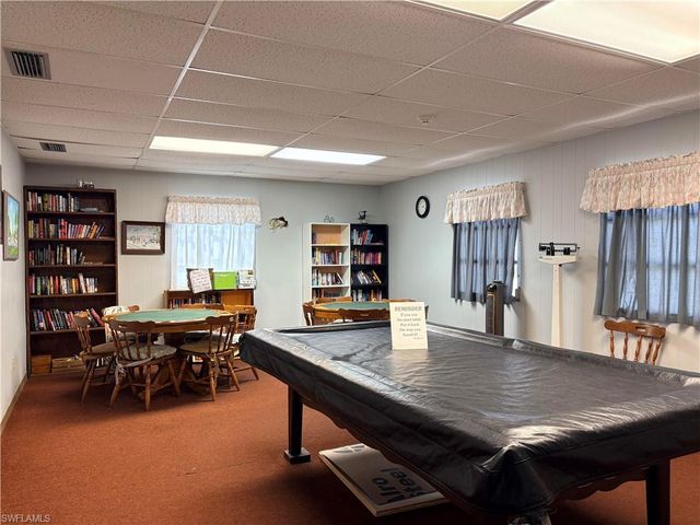 2785 Wedgewood DR, North Fort Myers, FL 33917